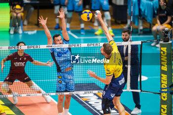 2024-11-10 - Ramon Jordi ( Cisterna Volley ) Buchegger Paul ( Valsa Group Modena ) - VALSA GROUP MODENA VS CISTERNA VOLLEY - SUPERLEAGUE SERIE A - VOLLEYBALL