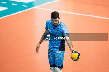 2024-11-10 - Bayram Efe ( Cisterna Volley ) - VALSA GROUP MODENA VS CISTERNA VOLLEY - SUPERLEAGUE SERIE A - VOLLEYBALL