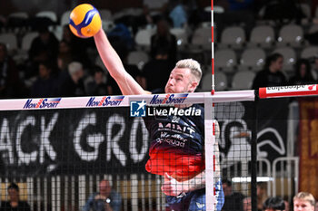 2024-11-10 - Actions of the game and players' images during the match between Sonepar Padova vs Vero Volley Monza match at Kioene Arena Padova - 10th Novembre 2024, during the VOLLEYBALL - SUPERLEAGUE SERIE A - SONEPAR PADOVA VS VERO VOLLEY MONZA - SUPERLEAGUE SERIE A - VOLLEYBALL