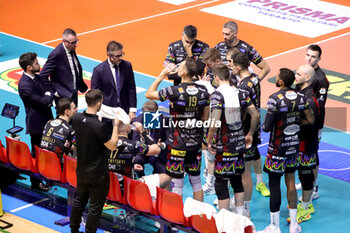 10/11/2024 - Sir Perugia time out. - GIOIELLA PRISMA TARANTO VS SIR SUSA VIM PERUGIA - SUPERLEGA SERIE A - VOLLEY