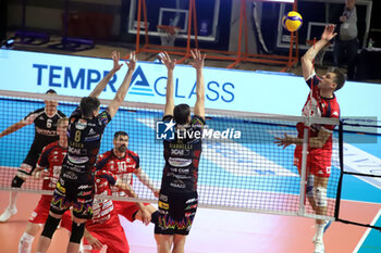 10/11/2024 - Fabrizio Gironi Prisma Taranto attack. - GIOIELLA PRISMA TARANTO VS SIR SUSA VIM PERUGIA - SUPERLEGA SERIE A - VOLLEY