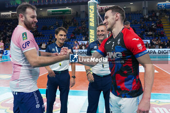 2024-11-17 - Fabio Balaso- De Cecco Luciano (Valsa Group Modena- Cucine Lube Civitanova) - CUCINE LUBE CIVITANOVA VS VALSA GROUP MODENA - SUPERLEAGUE SERIE A - VOLLEYBALL