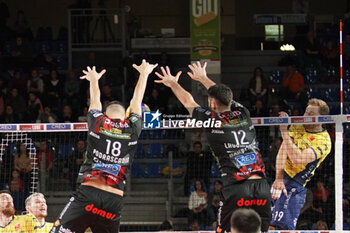 2024-11-17 - Defense (Cucine Lube Civitanova) - CUCINE LUBE CIVITANOVA VS VALSA GROUP MODENA - SUPERLEAGUE SERIE A - VOLLEYBALL