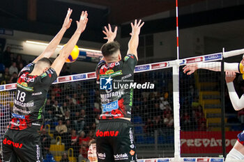 2024-11-17 - Defense(Cucine Lube Civitanova) - CUCINE LUBE CIVITANOVA VS VALSA GROUP MODENA - SUPERLEAGUE SERIE A - VOLLEYBALL