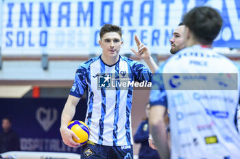 16/11/2024 - Faure Theo (Cisterna Volley) - CISTERNA VOLLEY VS GIOIELLA PRISMA TARANTO - SUPERLEGA SERIE A - VOLLEY