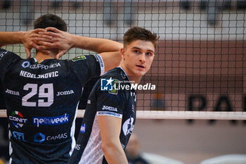 16/11/2024 - Faure Theo (Cisterna Volley) - CISTERNA VOLLEY VS GIOIELLA PRISMA TARANTO - SUPERLEGA SERIE A - VOLLEY