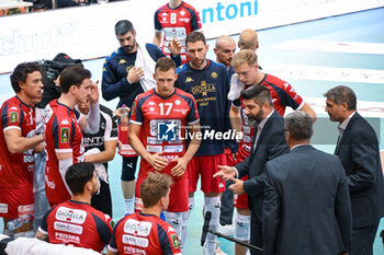 16/11/2024 - Coach Boninfante Dante time out (Gioiella Prisma Taranto) - CISTERNA VOLLEY VS GIOIELLA PRISMA TARANTO - SUPERLEGA SERIE A - VOLLEY