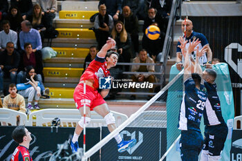 16/11/2024 - Held Tim attack (Gioiella Prisma Taranto) - CISTERNA VOLLEY VS GIOIELLA PRISMA TARANTO - SUPERLEGA SERIE A - VOLLEY