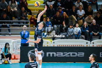 16/11/2024 - Faure Theo attack (Cisterna Volley) - CISTERNA VOLLEY VS GIOIELLA PRISMA TARANTO - SUPERLEGA SERIE A - VOLLEY