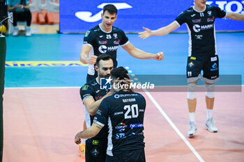 16/11/2024 - Ramon Jordi, Bayram Efe exultation (Cisterna Volley) - CISTERNA VOLLEY VS GIOIELLA PRISMA TARANTO - SUPERLEGA SERIE A - VOLLEY