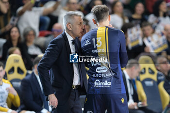 2024-11-24 - Radostin Stoytchev head coach of Rana Verona during the match between Rana Verona and Gas Sales Bluenergy Piacenza, regular season of the SuperLega Italian Volleyball Championship 2024/2025, at Pala AGSM-AIM in Verona, Italy on November 24, 2024. - RANA VERONA VS GAS SALES BLUENERGY PIACENZA - SUPERLEAGUE SERIE A - VOLLEYBALL