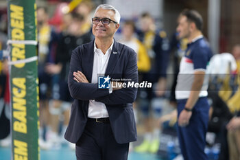 2024-11-24 - Andrea Anastasi head coach of Gas Sales Bluenergy Piacenza during the match between Rana Verona and Gas Sales Bluenergy Piacenza, regular season of the SuperLega Italian Volleyball Championship 2024/2025, at Pala AGSM-AIM in Verona, Italy on November 24, 2024. - RANA VERONA VS GAS SALES BLUENERGY PIACENZA - SUPERLEAGUE SERIE A - VOLLEYBALL