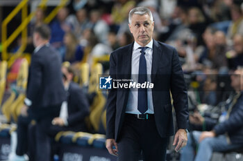 2024-11-24 - Radostin Stoytchev head coach of Rana Verona during the match between Rana Verona and Gas Sales Bluenergy Piacenza, regular season of the SuperLega Italian Volleyball Championship 2024/2025, at Pala AGSM-AIM in Verona, Italy on November 24, 2024. - RANA VERONA VS GAS SALES BLUENERGY PIACENZA - SUPERLEAGUE SERIE A - VOLLEYBALL