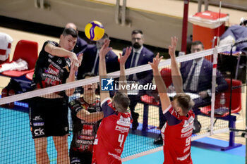 2024-11-24 - Podrascanin Marko Lube Civitanova squashed. - GIOIELLA PRISMA TARANTO VS CUCINE LUBE CIVITANOVA - SUPERLEAGUE SERIE A - VOLLEYBALL