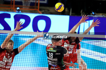 2024-11-24 - Podrascanin Marko Lube Civitanova in attack. - GIOIELLA PRISMA TARANTO VS CUCINE LUBE CIVITANOVA - SUPERLEAGUE SERIE A - VOLLEYBALL