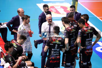 2024-11-24 - Lube Civitanova time out. - GIOIELLA PRISMA TARANTO VS CUCINE LUBE CIVITANOVA - SUPERLEAGUE SERIE A - VOLLEYBALL