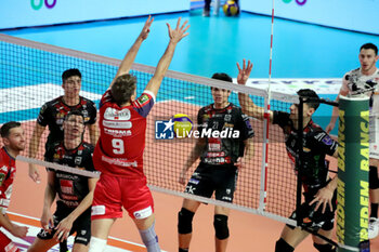 2024-11-24 - Nikolov Aleksandar Lube Civitanova in attack. - GIOIELLA PRISMA TARANTO VS CUCINE LUBE CIVITANOVA - SUPERLEAGUE SERIE A - VOLLEYBALL