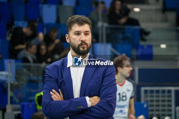 07/11/2024 - COACH GUILLERMO FALASCA(CISTERNA VOLLEY) - ALLIANZ MILANO VS CISTERNA VOLLEY - SUPERLEGA SERIE A - VOLLEY