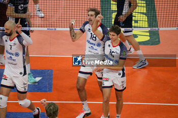 07/11/2024 - PAOLO PORRO AND EDOARDO CANESCHI (POWERVOLLEY MILANO) - ALLIANZ MILANO VS CISTERNA VOLLEY - SUPERLEGA SERIE A - VOLLEY