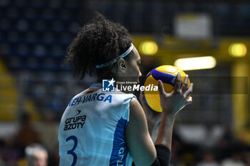 2024-01-10 - Elizabet Inneh-Varga of Chemik Police during CEV Volleball Cup match between Reale Mutua Fenera Chieri '76 vs Grupa Azoty Chemik Police Women on 10 January 2024 at the PalaGianni Asti, Torino - REALE MUTUA FENERA CHIERI'76 VS GRUPA AZOTY CHEMIK POLICE - CEV CUP WOMEN - VOLLEYBALL