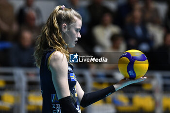 2024-01-10 - Camilla Weitzel of Chieri '76 during CEV Volleball Cup match between Reale Mutua Fenera Chieri '76 vs Grupa Azoty Chemik Police Women on 10 January 2024 at the PalaGianni Asti, Torino - REALE MUTUA FENERA CHIERI'76 VS GRUPA AZOTY CHEMIK POLICE - CEV CUP WOMEN - VOLLEYBALL
