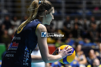 2024-01-10 - Kaja Grobelna of Chieri '76 in action during CEV Volleball Cup match between Reale Mutua Fenera Chieri '76 vs Grupa Azoty Chemik Police Women on 10 January 2024 at the PalaGianni Asti, Torino - REALE MUTUA FENERA CHIERI'76 VS GRUPA AZOTY CHEMIK POLICE - CEV CUP WOMEN - VOLLEYBALL