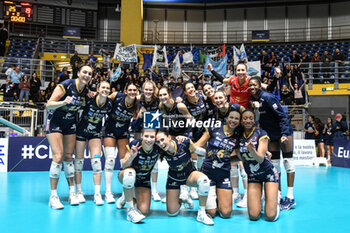 2024-01-10 - Reale Mutua Fenera Chieri '76 celebrates the victory to make the score 3-1 CEV Volleball Cup match between Reale Mutua Fenera Chieri '76 vs Grupa Azoty Chemik Police Women on 10 January 2024 at the PalaGianni Asti, Torino - REALE MUTUA FENERA CHIERI'76 VS GRUPA AZOTY CHEMIK POLICE - CEV CUP WOMEN - VOLLEYBALL