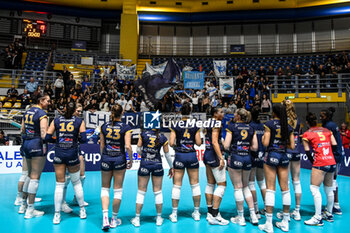 2024-01-10 - Reale Mutua Fenera Chieri '76 celebrates the victory with the fans to make the score 3-1 CEV Volleball Cup match between Reale Mutua Fenera Chieri '76 vs Grupa Azoty Chemik Police Women on 10 January 2024 at the PalaGianni Asti, Torino - REALE MUTUA FENERA CHIERI'76 VS GRUPA AZOTY CHEMIK POLICE - CEV CUP WOMEN - VOLLEYBALL