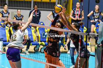 2024-02-07 - Alina Popova of Le Cannet in action during CEV Volleyball Cup, quarter-final match between Reale Mutua Fenera Chieri '76 vs Volero Le Cannet on 7 february 2024 at the PalaGianni Asti, Torino - REALE MUTUA FENERA CHIERI'76 VS VOLERO LE CANNET - CEV CUP WOMEN - VOLLEYBALL