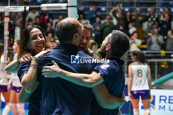 2024-02-07 - Reale Mutua Fenera Chieri '76 celebrates the victory in CEV Volleyball Cup, quarter-final match between Reale Mutua Fenera Chieri '76 vs Volero Le Cannet on 7 february 2024 at the PalaGianni Asti, Torino - REALE MUTUA FENERA CHIERI'76 VS VOLERO LE CANNET - CEV CUP WOMEN - VOLLEYBALL