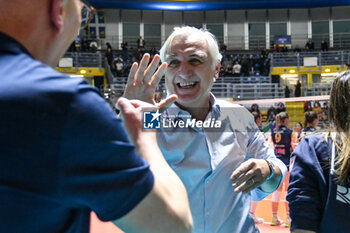 2024-02-07 - Reale Mutua Fenera Chieri '76 celebrates the victory in CEV Volleyball Cup, quarter-final match between Reale Mutua Fenera Chieri '76 vs Volero Le Cannet on 7 february 2024 at the PalaGianni Asti, Torino - REALE MUTUA FENERA CHIERI'76 VS VOLERO LE CANNET - CEV CUP WOMEN - VOLLEYBALL
