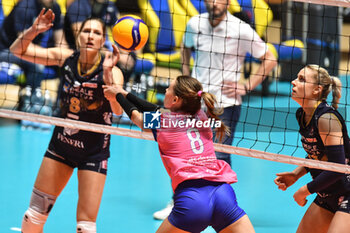 2024-02-21 - Kaisa Alanko of Paris SC in action during CEV Volleyball Cup Women match between Reale Mutua Fener Chieri '76 and Levallois Paris Saint Cloud at PalaRuffini, Torino - REALE MUTUA TENERA CHIERI 76 VS LEVALLOIS PARIS SAINT CLOUD - CEV CUP WOMEN - VOLLEYBALL