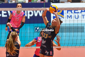 2024-02-21 - Ofelia Malinov of Chieri '76 in action during CEV Volleyball Cup Women match between Reale Mutua Fener Chieri '76 and Levallois Paris Saint Cloud at PalaRuffini, Torino - REALE MUTUA TENERA CHIERI 76 VS LEVALLOIS PARIS SAINT CLOUD - CEV CUP WOMEN - VOLLEYBALL