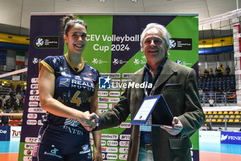 2024-02-21 - Rachele Morello of Chieri '76 is the MVP - CEV Volleyball Cup Women match between Reale Mutua Fener Chieri '76 and Levallois Paris Saint Cloud at PalaRuffini, Torino - REALE MUTUA TENERA CHIERI 76 VS LEVALLOIS PARIS SAINT CLOUD - CEV CUP WOMEN - VOLLEYBALL