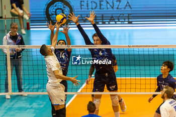 17/01/2024 - Tip of Alejandro Gabriel Toro Ramella (Levski Sofia) during CEV Volleyball Cup Men 2024 match between Mint VeroVolley Monza and Levski Sofia at Opiquad Arena, Monza, Italy on January 17, 2024 - MINT VERO VOLLEY MONZA VS LEVSKI SOFIA - CHALLENGE CUP MEN - VOLLEY