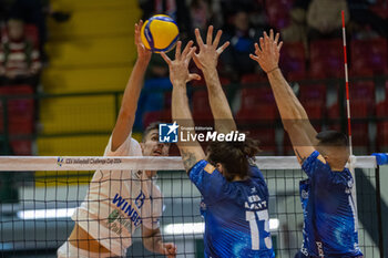 17/01/2024 - Spike of Aleksandar Kandev (Levski Sofia) during CEV Volleyball Cup Men 2024 match between Mint VeroVolley Monza and Levski Sofia at Opiquad Arena, Monza, Italy on January 17, 2024 - MINT VERO VOLLEY MONZA VS LEVSKI SOFIA - CHALLENGE CUP MEN - VOLLEY