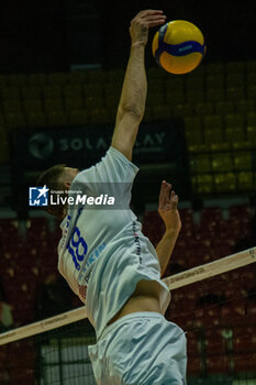 17/01/2024 - Spike of Venislav Antov (Levski Sofia) during CEV Volleyball Cup Men 2024 match between Mint VeroVolley Monza and Levski Sofia at Opiquad Arena, Monza, Italy on January 17, 2024 - MINT VERO VOLLEY MONZA VS LEVSKI SOFIA - CHALLENGE CUP MEN - VOLLEY