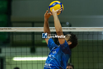31/01/2024 - Fernando Kreling (Vero Volley Monza) in action during Semifinal CEV Volleyball Challenge Cup Men 2024 match between Mint VeroVolley Monza and Galatasaray Istanbul at Opiquad Arena, Monza, Italy on January 31, 2024 - MINT VERO VOLLEY MONZA VS GALATASARAY HDI ISTANBUL - CHALLENGE CUP MEN - VOLLEY