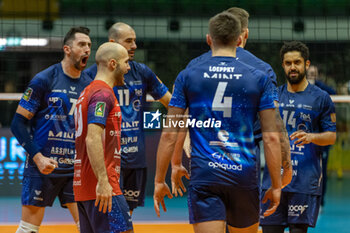 31/01/2024 - Exultation of Players of Mint Vero Volley Monza during Semifinal CEV Volleyball Challenge Cup Men 2024 match between Mint VeroVolley Monza and Galatasaray Istanbul at Opiquad Arena, Monza, Italy on January 31, 2024 - MINT VERO VOLLEY MONZA VS GALATASARAY HDI ISTANBUL - CHALLENGE CUP MEN - VOLLEY