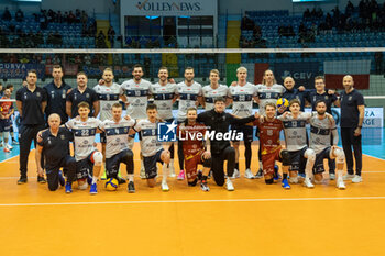 2024-02-27 - Team Projekt Warszawa during Final CEV Challenge Cup Men 2024 match between Mint VeroVolley Monza and Projekt Warszawa at Opiquad Arena, Monza, Italy on February 27, 2024 - FINAL - MINT VERO VOLLEY MONZA VS PROJEKT WARSZAWA - CHALLENGE CUP MEN - VOLLEYBALL