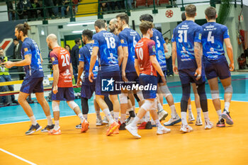 2024-02-27 - Players Mint Vero Volley Monza during Final CEV Challenge Cup Men 2024 match between Mint VeroVolley Monza and Projekt Warszawa at Opiquad Arena, Monza, Italy on February 27, 2024 - FINAL - MINT VERO VOLLEY MONZA VS PROJEKT WARSZAWA - CHALLENGE CUP MEN - VOLLEYBALL