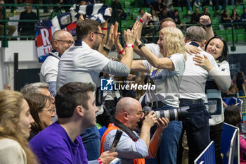 2024-02-27 - Happiness of fans Projekt Warszawa during Final CEV Challenge Cup Men 2024 match between Mint VeroVolley Monza and Projekt Warszawa at Opiquad Arena, Monza, Italy on February 27, 2024 - FINAL - MINT VERO VOLLEY MONZA VS PROJEKT WARSZAWA - CHALLENGE CUP MEN - VOLLEYBALL