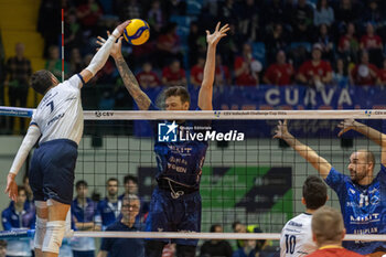 2024-02-27 - Kevin Tillie (Projekt Warszawa) during Final CEV Challenge Cup Men 2024 match between Mint VeroVolley Monza and Projekt Warszawa at Opiquad Arena, Monza, Italy on February 27, 2024 - FINAL - MINT VERO VOLLEY MONZA VS PROJEKT WARSZAWA - CHALLENGE CUP MEN - VOLLEYBALL