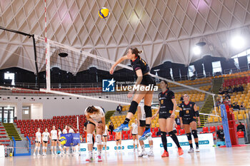 2024-10-09 - Michela Ciarrocchi of Roma Volley Club during the CEV Volleyball Challenge Cup 2025 between Roma Volley Club and OK Kelteks on 9 oct 2024 at the Palazzetto dello Sport in Rome. - CEV VOLLEYBALL CHALLENGE CUP 2025 - CHALLENGE CUP MEN - VOLLEYBALL