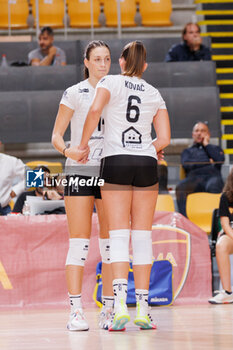 2024-10-09 - Petra Kovač of OK Karlovac and Ema Vlasic of OK Karlovac during the CEV Volleyball Challenge Cup 2025 between Roma Volley Club and OK Kelteks on 9 oct 2024 at the Palazzetto dello Sport in Rome. - CEV VOLLEYBALL CHALLENGE CUP 2025 - CHALLENGE CUP MEN - VOLLEYBALL