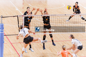 2024-10-09 - Tjasa Malnar of OK Karlovac, Gabriela Orvosova of Roma Volley Club and Veronica Costantini of Roma Volley Club during the CEV Volleyball Challenge Cup 2025 between Roma Volley Club and OK Kelteks on 9 oct 2024 at the Palazzetto dello Sport in Rome. - CEV VOLLEYBALL CHALLENGE CUP 2025 - CHALLENGE CUP MEN - VOLLEYBALL