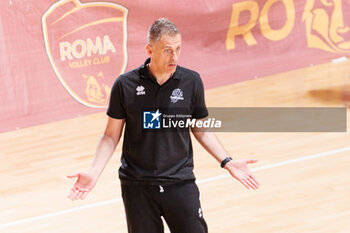 2024-10-09 - Goran Zec coach of OK Karlovac during the CEV Volleyball Challenge Cup 2025 between Roma Volley Club and OK Kelteks on 9 oct 2024 at the Palazzetto dello Sport in Rome. - CEV VOLLEYBALL CHALLENGE CUP 2025 - CHALLENGE CUP MEN - VOLLEYBALL