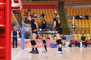 2024-10-09 - Veronica Costantini of Roma Volley Club, Wilma Salas of Roma Volley Club and Gabriela Orvosova of Roma Volley Club during the CEV Volleyball Challenge Cup 2025 between Roma Volley Club and OK Kelteks on 9 oct 2024 at the Palazzetto dello Sport in Rome. - CEV VOLLEYBALL CHALLENGE CUP 2025 - CHALLENGE CUP MEN - VOLLEYBALL