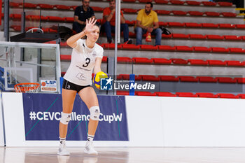 2024-10-09 - Lara Malovic of OK Karlovac during the CEV Volleyball Challenge Cup 2025 between Roma Volley Club and OK Kelteks on 9 oct 2024 at the Palazzetto dello Sport in Rome. - CEV VOLLEYBALL CHALLENGE CUP 2025 - CHALLENGE CUP MEN - VOLLEYBALL