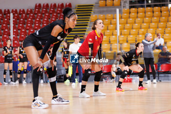 2024-10-09 - Wilma Salas of Roma Volley Club, Giorgia Zannoni of Roma Volley Club and Luna Cicola of Roma Volley Club during the CEV Volleyball Challenge Cup 2025 between Roma Volley Club and OK Kelteks on 9 oct 2024 at the Palazzetto dello Sport in Rome. - CEV VOLLEYBALL CHALLENGE CUP 2025 - CHALLENGE CUP MEN - VOLLEYBALL